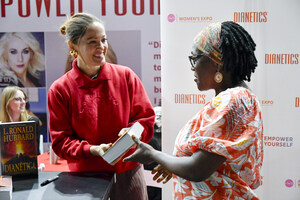 Erika Christensen Draws Crowd at Ultimate Women's Expo Los Angeles with Message of Mental Resilience and Healing